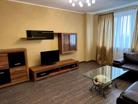 квартира по адресу Павла Тычины просп., 18-Б