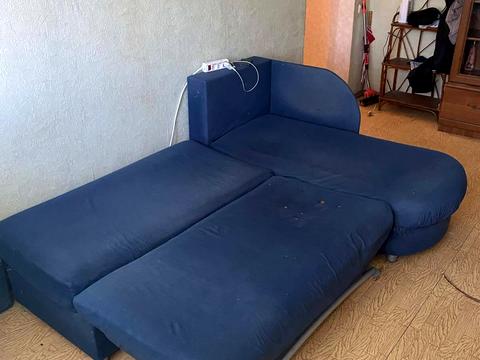 квартира за адресою Ореста Левицького вул. (Академіка Курчатова), 18