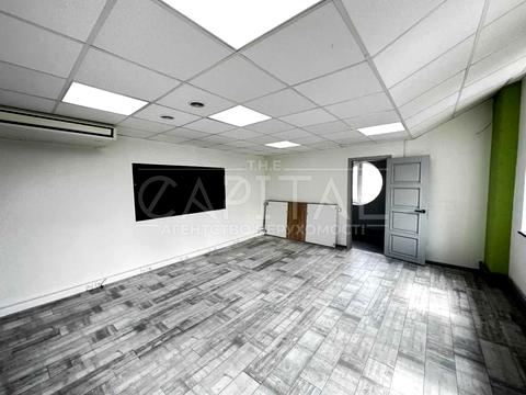 комерційна за адресою Лесі Українки бульв., 23