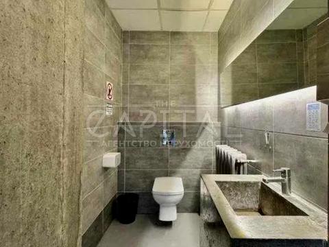 комерційна за адресою Лесі Українки бульв., 23