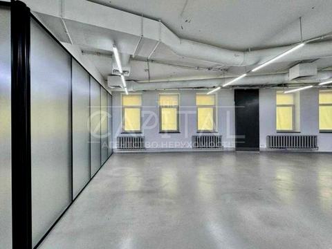 комерційна за адресою Лесі Українки бульв., 23