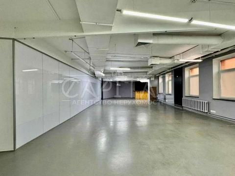 комерційна за адресою Лесі Українки бульв., 23