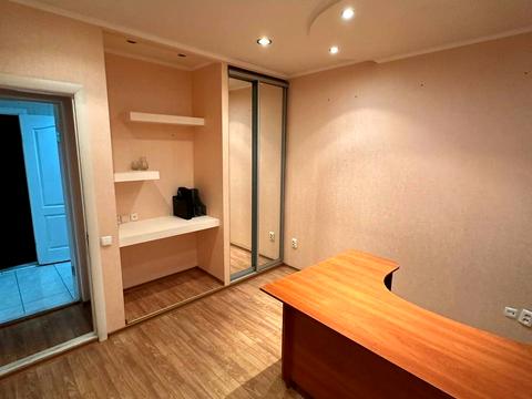 комерційна за адресою Київська, 12