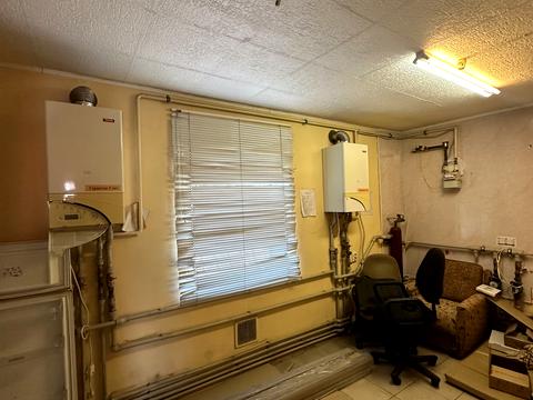 комерційна за адресою Київська, 12