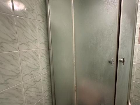 комерційна за адресою Київська, 12