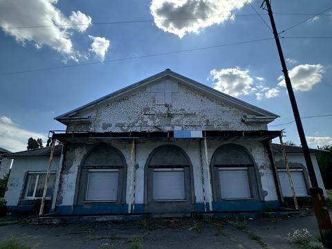 комерційна за адресою Київська, 12