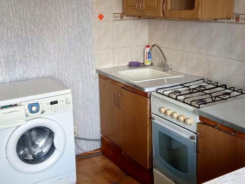 квартира за адресою Ореста Левицького вул. (Академіка Курчатова), 18