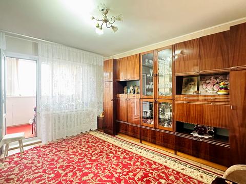 квартира за адресою Князя Володимира Великого просп., 90