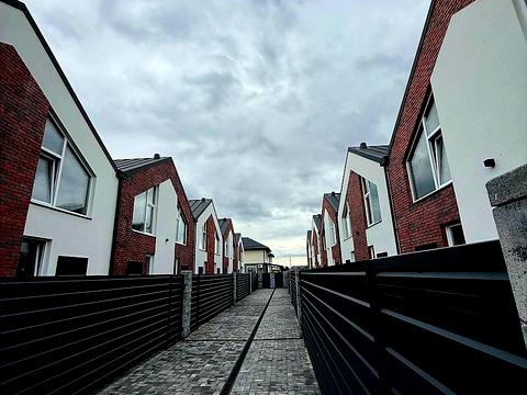 будинок за адресою Чарівна, 3