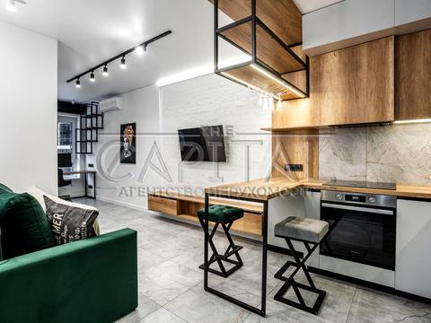 квартира за адресою Голосіївський просп. (40-річчя Жовтня), 76