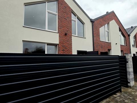 будинок за адресою Чарівна, 3