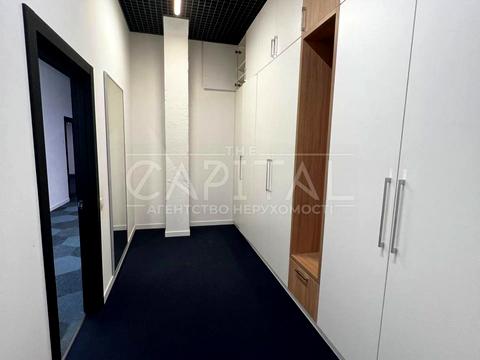 комерційна за адресою Київ, Лаврська вул. (Січневого Повстання), 2