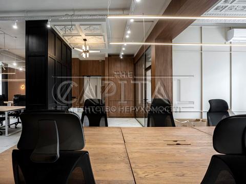 комерційна за адресою Київ, Еспланадна вул., 32-В