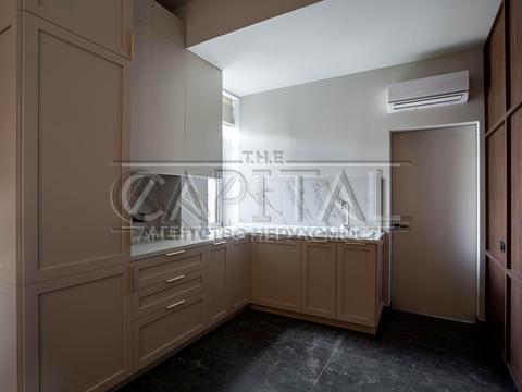 комерційна за адресою Київ, Еспланадна вул., 32-В