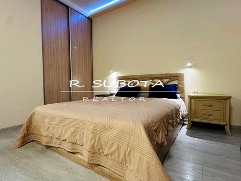 квартира за адресою Володимира Моссаковського вул. (Клари Цеткін), 3