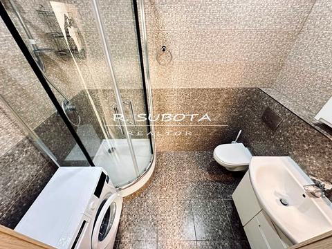 квартира за адресою Володимира Моссаковського вул. (Клари Цеткін), 3