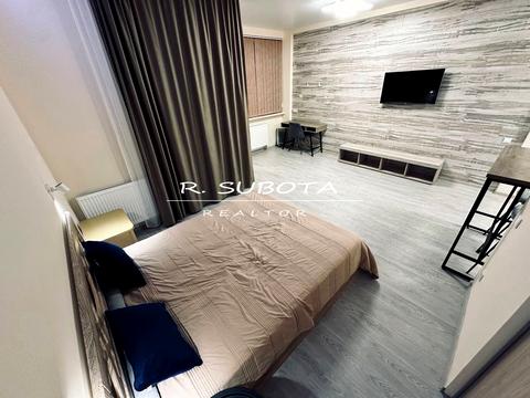 квартира за адресою Володимира Моссаковського вул. (Клари Цеткін), 3