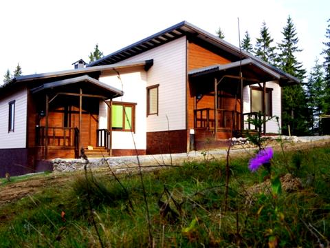 будинок за адресою с. Яблуниця, Ланарівка, 2