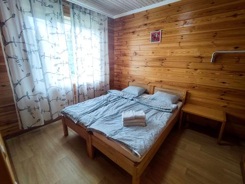 будинок за адресою с. Яблуниця, Ланарівка, 2