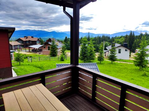 будинок за адресою с. Яблуниця, Ланарівка, 2