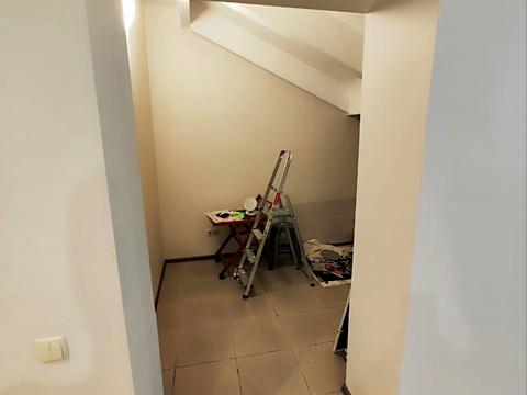 комерційна за адресою Рейтарська вул., 26