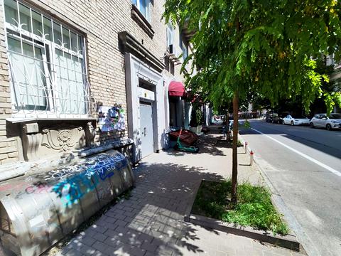 комерційна за адресою Рейтарська вул., 26