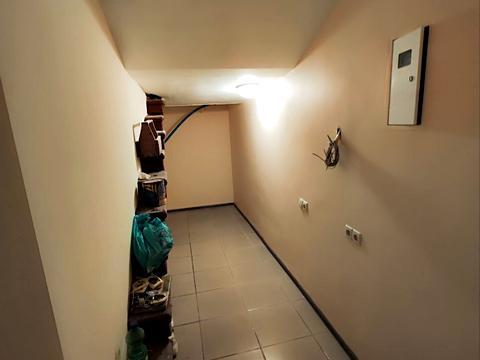 комерційна за адресою Рейтарська вул., 26