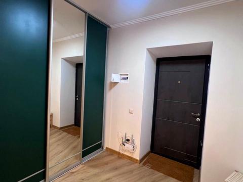 квартира за адресою Героїв Небесної Сотні просп., 16/10