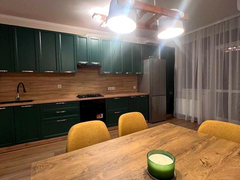 квартира за адресою Героїв Небесної Сотні просп., 16/10