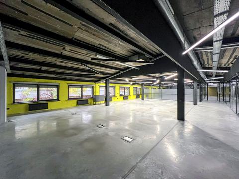 комерційна за адресою Велика Васильківська вул. (Червоноармійська), 55б