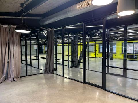 комерційна за адресою Велика Васильківська вул. (Червоноармійська), 55б