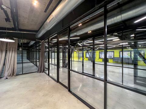 комерційна за адресою Велика Васильківська вул. (Червоноармійська), 55б