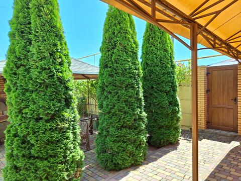 будинок за адресою Озерна вул., 1