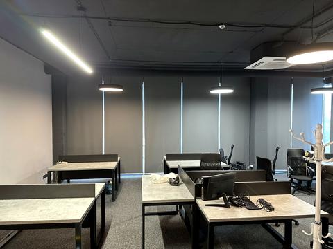 комерційна за адресою Товарна вул., 1