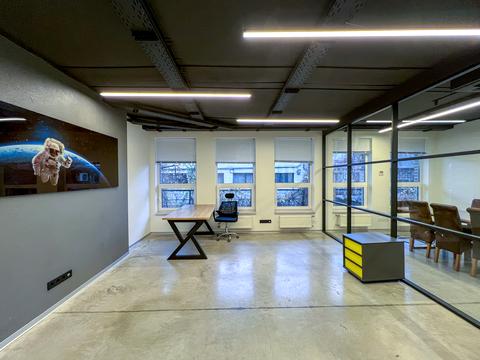 комерційна за адресою Велика Васильківська вул. (Червоноармійська), 55б