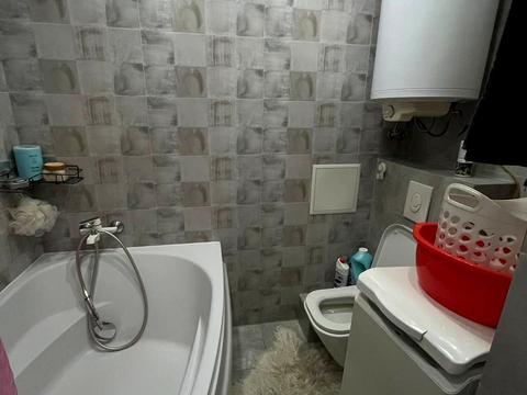 квартира за адресою Дніпро, В'ячеслава Чорновола вул. (Юрія Савченка), 97-Б