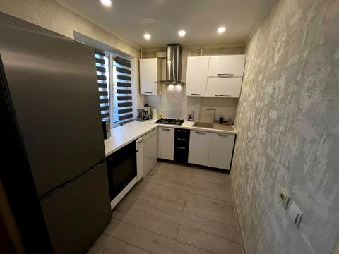 квартира за адресою Дніпро, В'ячеслава Чорновола вул. (Юрія Савченка), 97-Б