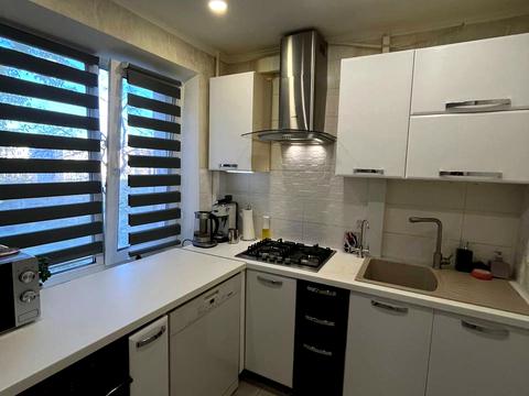 квартира за адресою Дніпро, В'ячеслава Чорновола вул. (Юрія Савченка), 97-Б