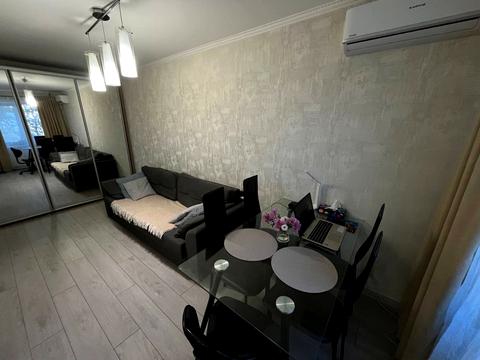 квартира за адресою Дніпро, В'ячеслава Чорновола вул. (Юрія Савченка), 97-Б