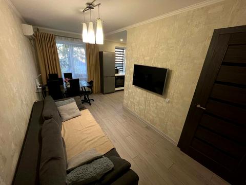 квартира за адресою Дніпро, В'ячеслава Чорновола вул. (Юрія Савченка), 97-Б