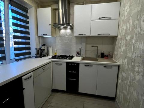 квартира за адресою Дніпро, В'ячеслава Чорновола вул. (Юрія Савченка), 97-Б