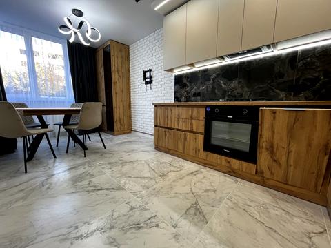 квартира за адресою Злуки просп., 7