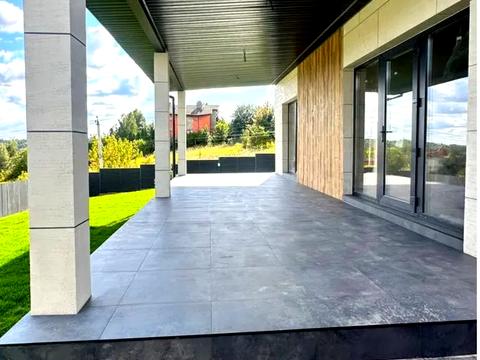 будинок за адресою Вишнева вул.