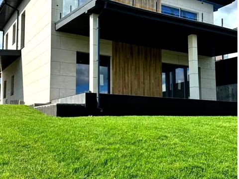 будинок за адресою Вишнева вул.