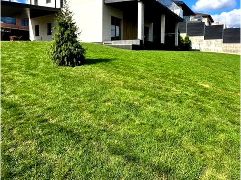 будинок за адресою Вишнева вул.