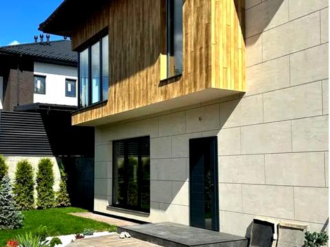 будинок за адресою Вишнева вул.