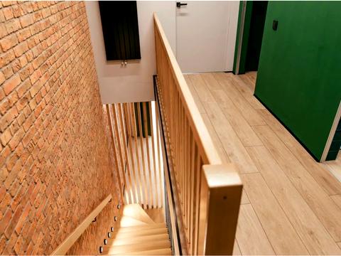 будинок за адресою Поезії вул. (Грибоєдова)