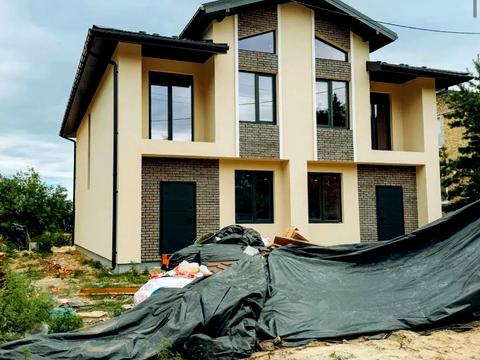 будинок за адресою Поезії вул. (Грибоєдова)