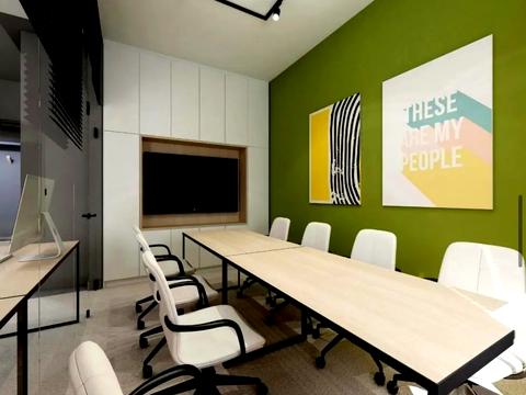 комерційна за адресою Володимирська вул., 81-Б