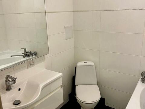 квартира за адресою Білогірська вул., 18